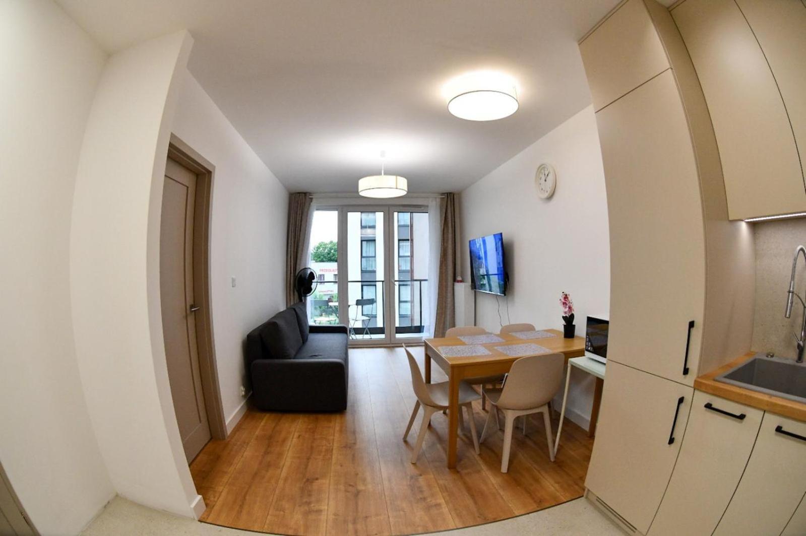 Elegant Two-Room Apartment, Sleeps 4, Near Turon Arena, With Balcony Краків Екстер'єр фото