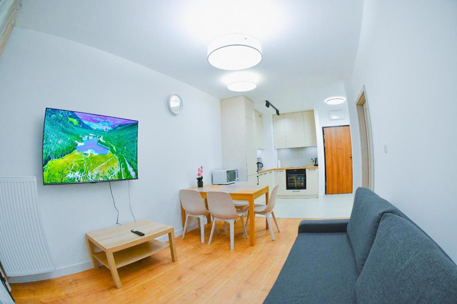 Elegant Two-Room Apartment, Sleeps 4, Near Turon Arena, With Balcony Краків Екстер'єр фото