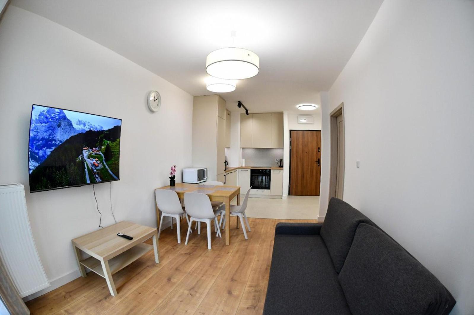 Elegant Two-Room Apartment, Sleeps 4, Near Turon Arena, With Balcony Краків Екстер'єр фото