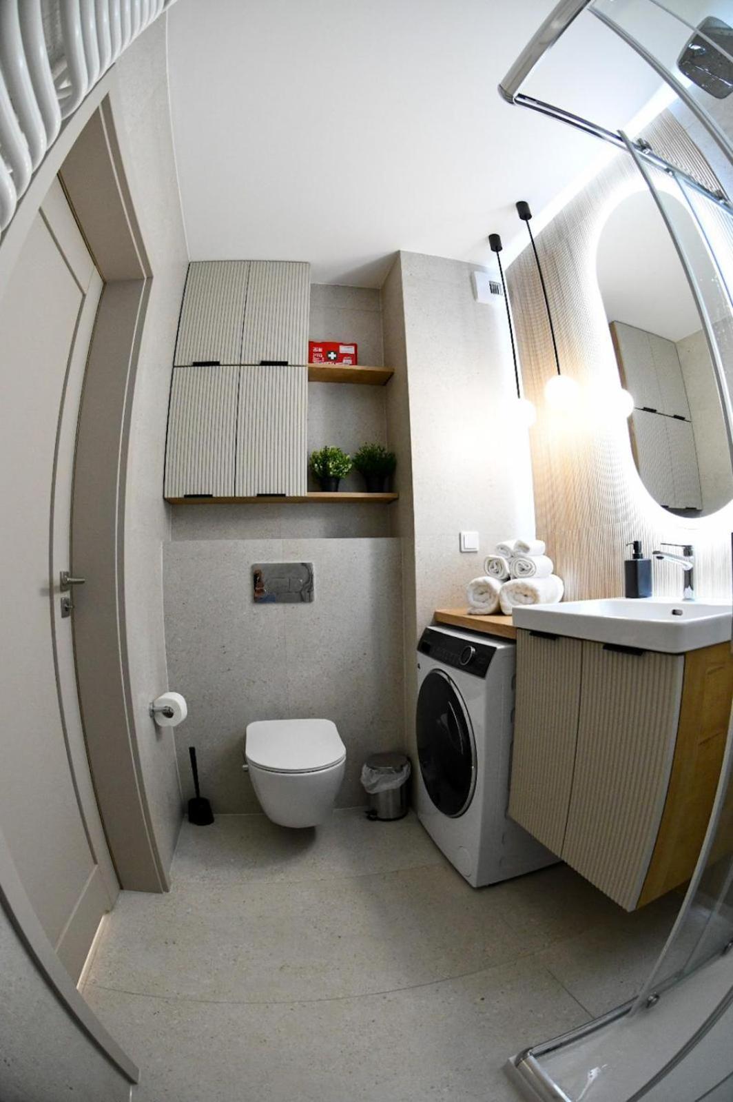 Elegant Two-Room Apartment, Sleeps 4, Near Turon Arena, With Balcony Краків Екстер'єр фото