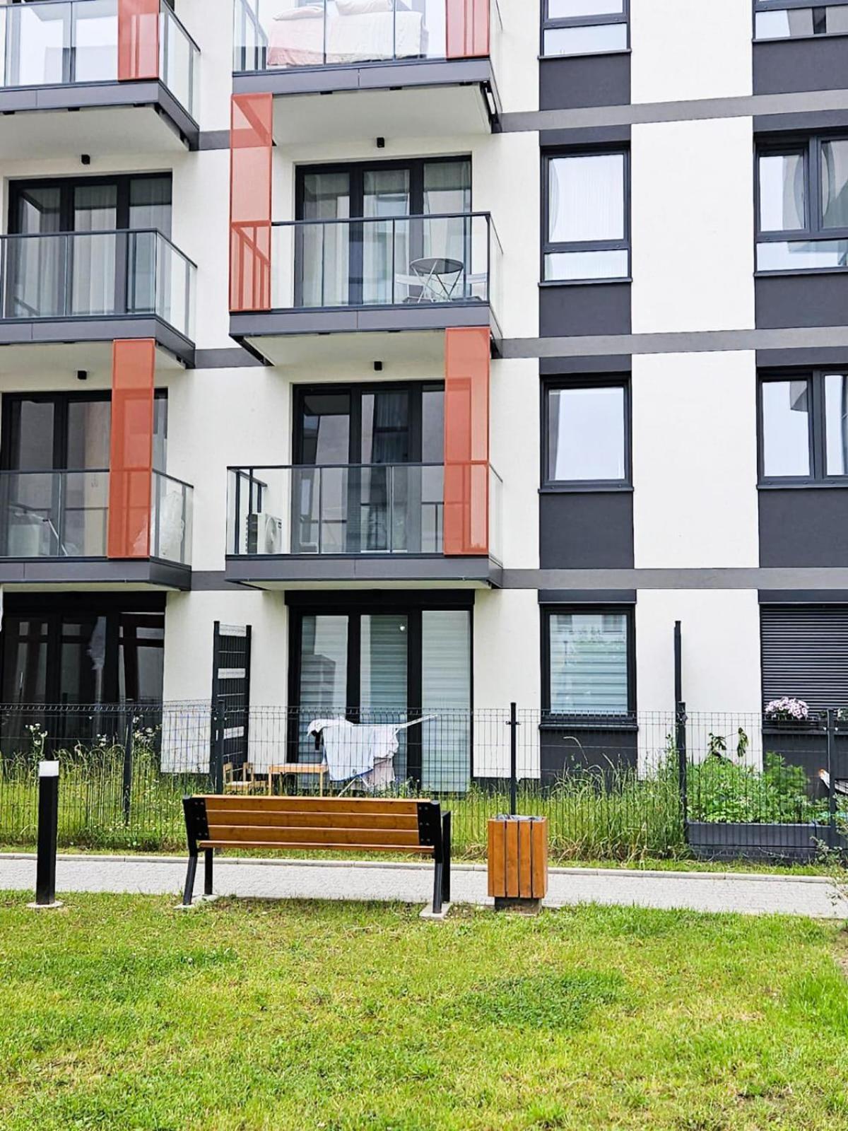 Elegant Two-Room Apartment, Sleeps 4, Near Turon Arena, With Balcony Краків Екстер'єр фото